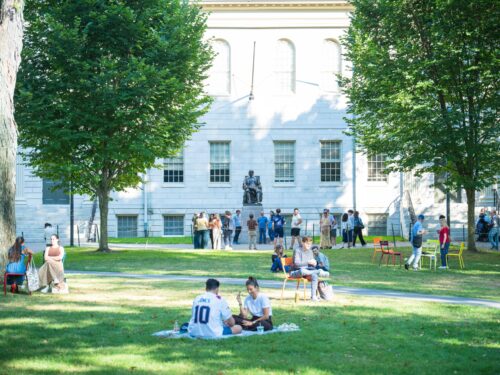 John Harvard Statue